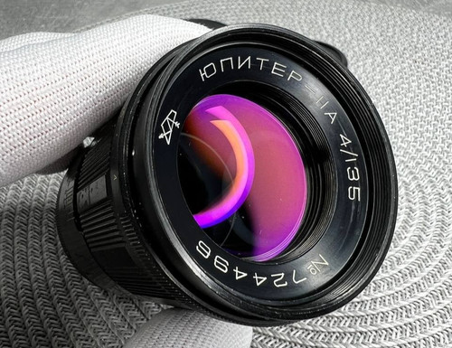 Soviet lens jupiter 11a - soviet, 135mm